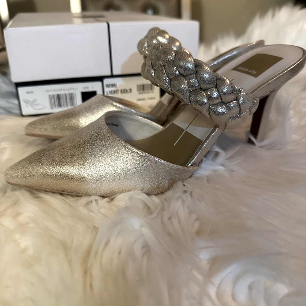 New Dolce Vita Light Gold Metallic Stella Heels Size 7